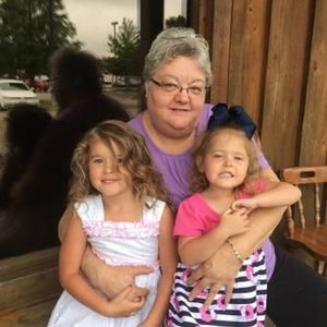 Meet your Posher, Cathey carlile